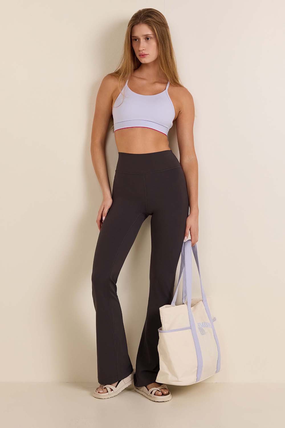 Flow Y Mid-Support Bra Logo B/C Cup